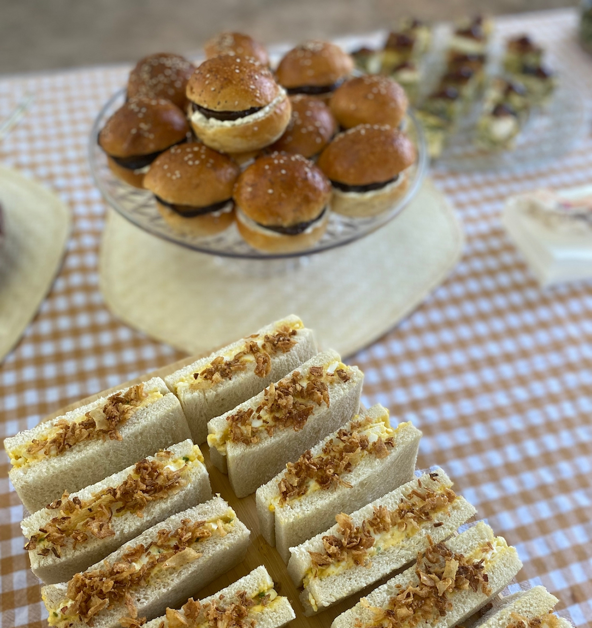 Dressage finger food SAVTA — traiteur levantin Marseille